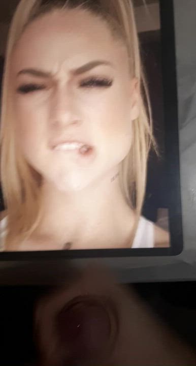 Blonde Cum Tribute clip
