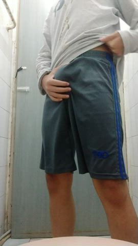 I look like such a twink-