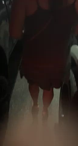 high heels latina r/caughtpublic clip