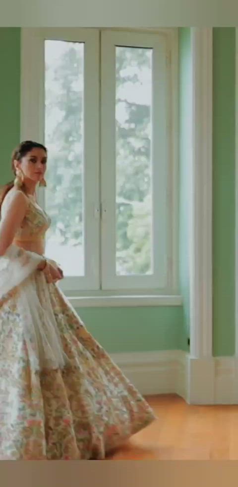 actress babe celebrity cute desi goddess indian nsfw saree clip