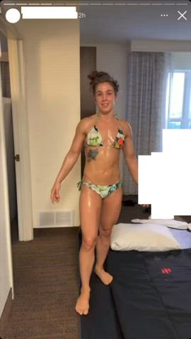 Bikini Body Fitness clip