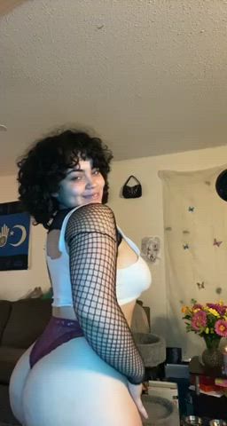 Curly Hair Curvy Latina Thick clip