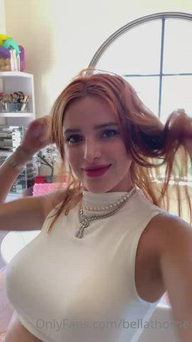 Bella Thorne ā”