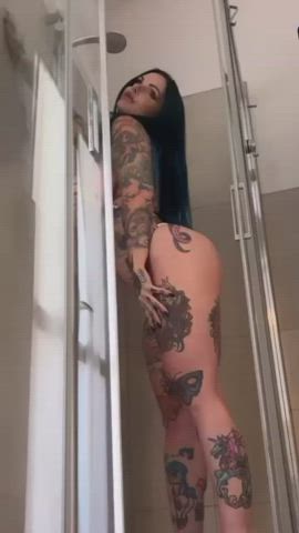 ass big tits bikini candy clip