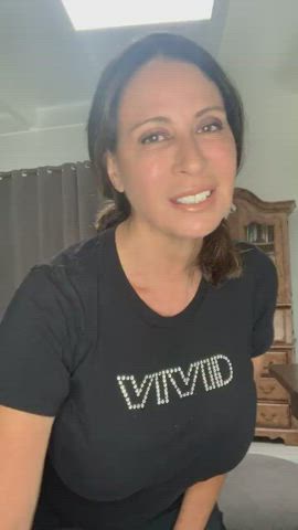 Busty MILF Natural Tits clip