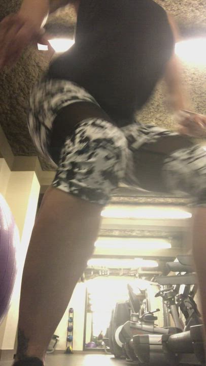 Ava working out