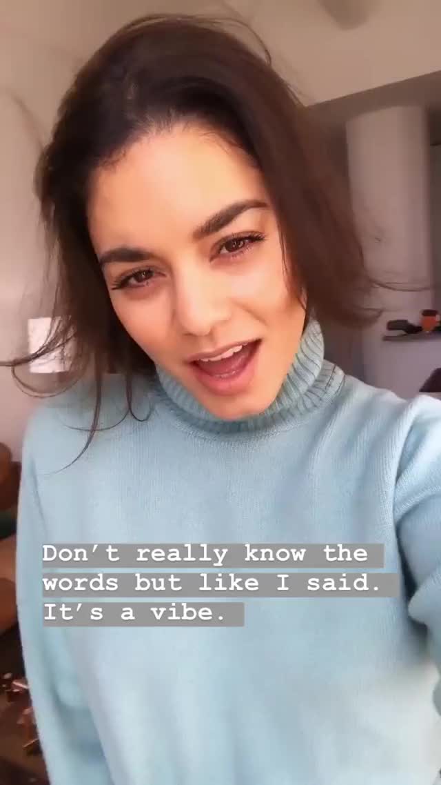 Vanessa Hudgens clip