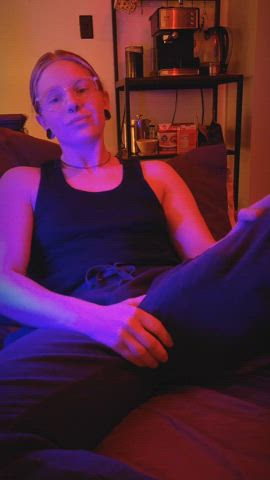 gray sweatpants & bi lighting