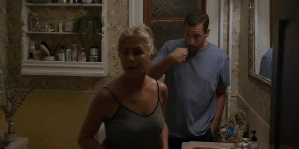 Jennifer Aniston clip