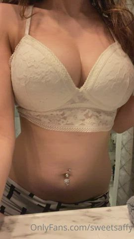 big tits busty natural tits redhead teen tits titty drop clip