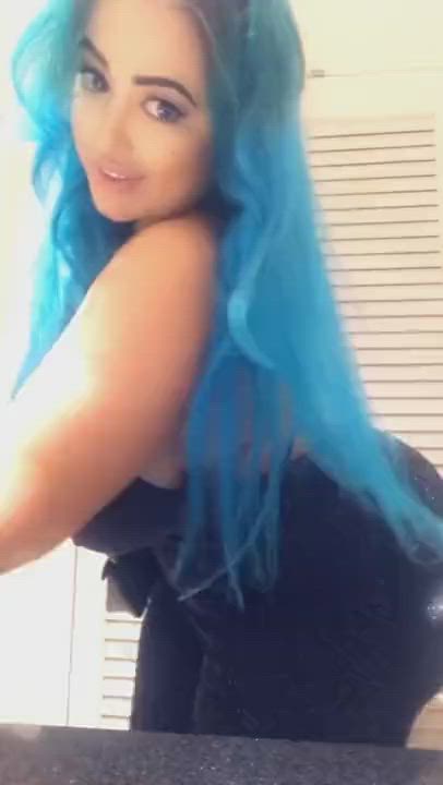 Big Ass Big Tits Girls clip