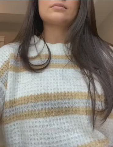 Do u like my sweater puppies?