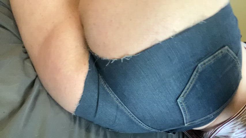 Wearing my shorts again! Think I’ll get raped?