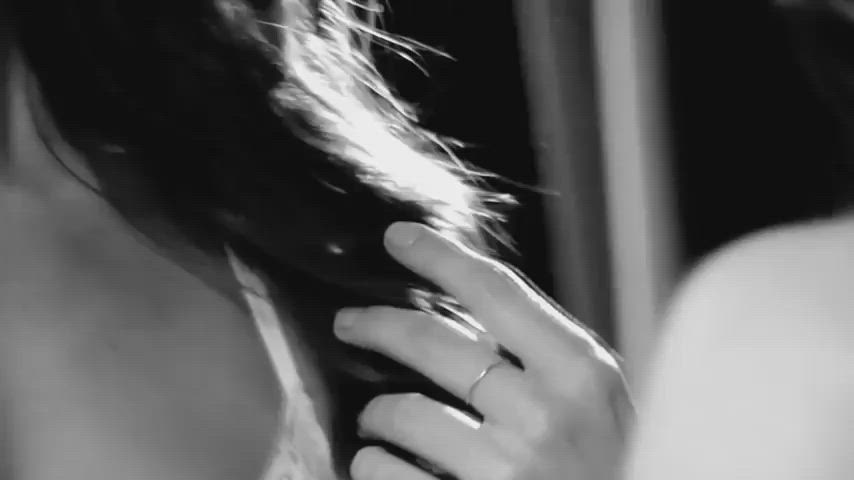 beautiful brunette celebrity clip