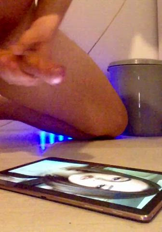 cumshot selena gomez tribute clip