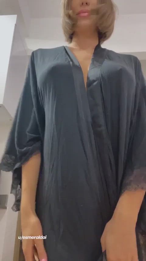 busty curvy fake tits reveal slim tight pussy torpedo tits clip
