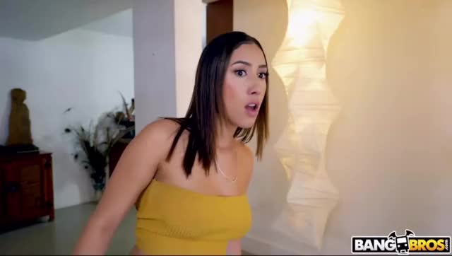 [Bangbros] Kira Perez - Kira Caught Pervy Step Bro (1 Min)