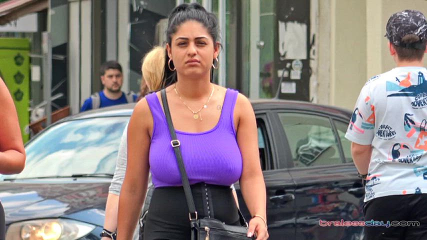 big tits boobs bouncing tits braless huge tits pokies tits clip
