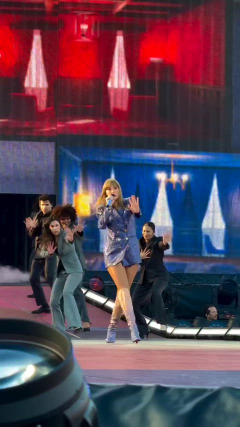 celebrity sexy taylor swift clip