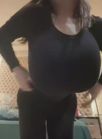 amateur big tits boobs busty huge tits tits clip