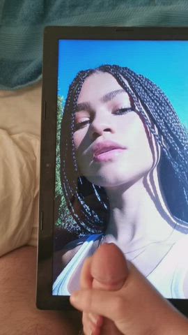 Cum Tribute Zendaya clip