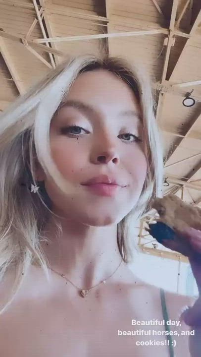 Sydney Sweeney clip