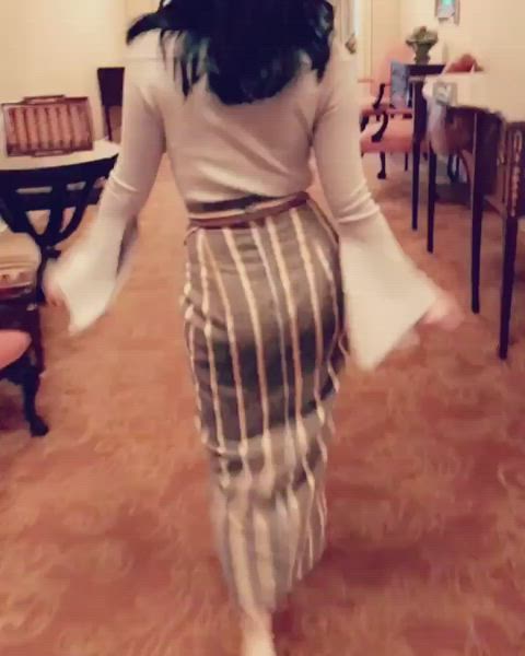 camila mendes jocelyn sexy clip