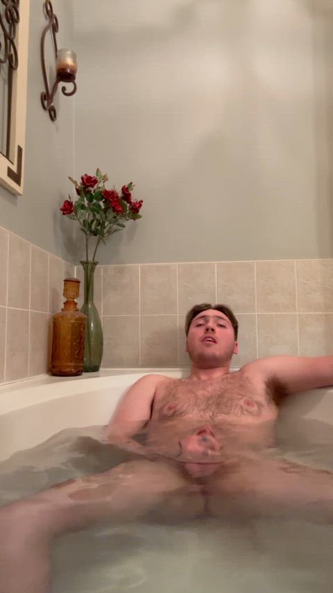 bathtub masturbating solo clip