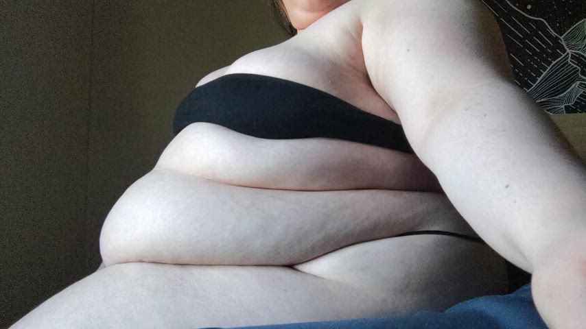 Feeling so round and beautiful today! I wish we could play, don't you?
