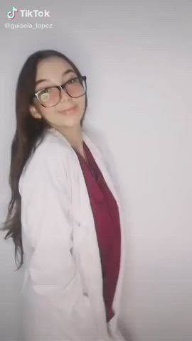 18 years old amateur babe barely legal booty girls pretty sensual teen tiktok clip