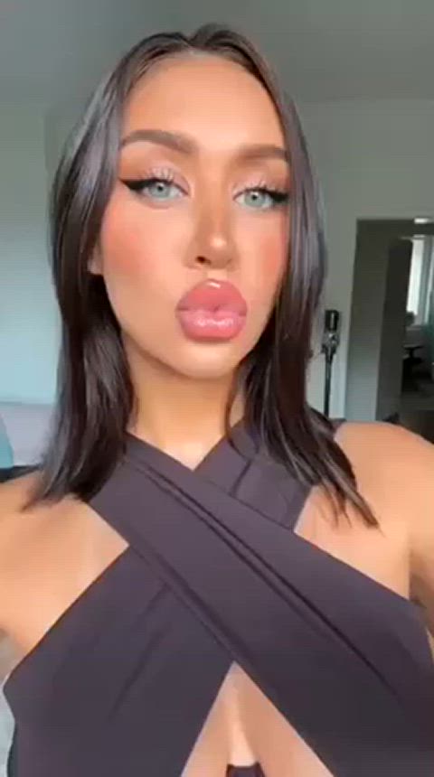 Anyone know this Ttok girl? ππ