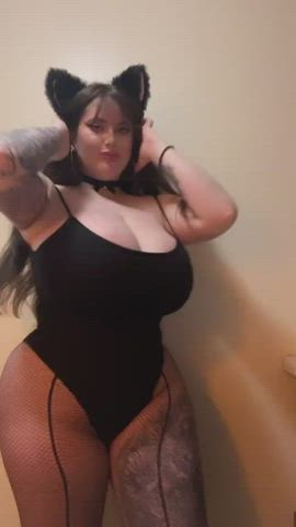 babe busty huge tits thick clip