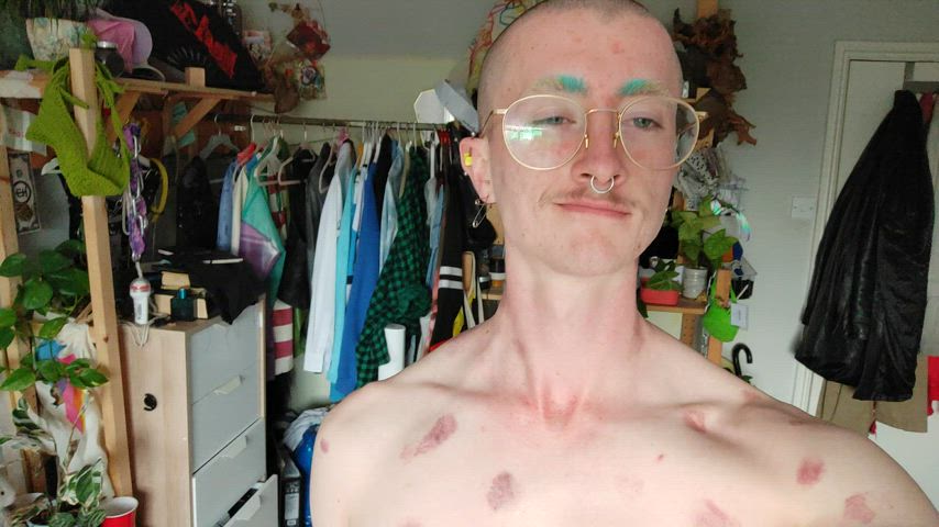 art bite huge tits clip