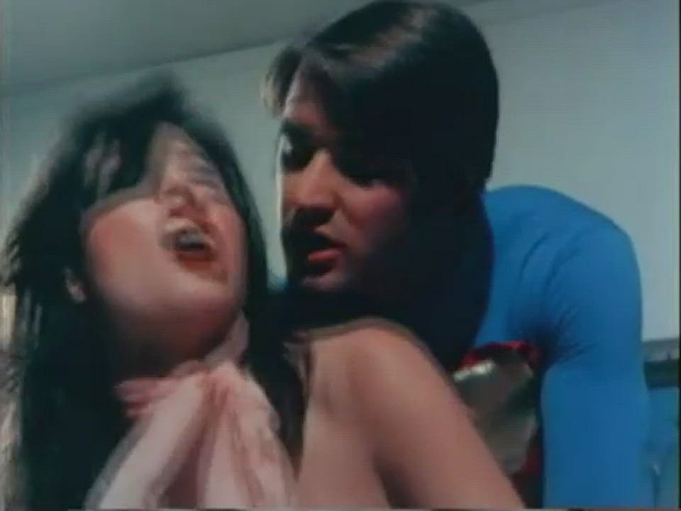 Brunette Cumshot Vintage clip