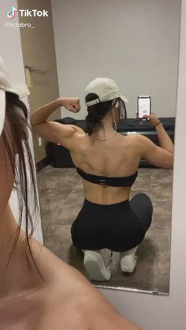 Fitness Muscular Girl TikTok clip