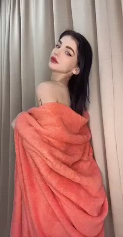 Big Tits Dancing Skinny Tattoo clip