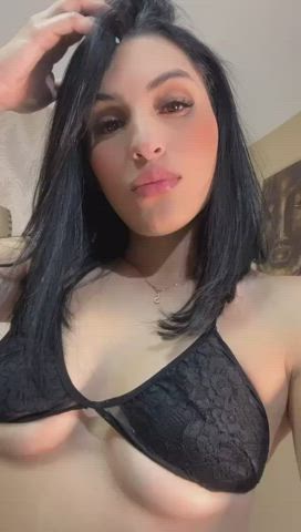 chaturbate exhibitionist latina lingerie lips myfreecams short hair small tits clip