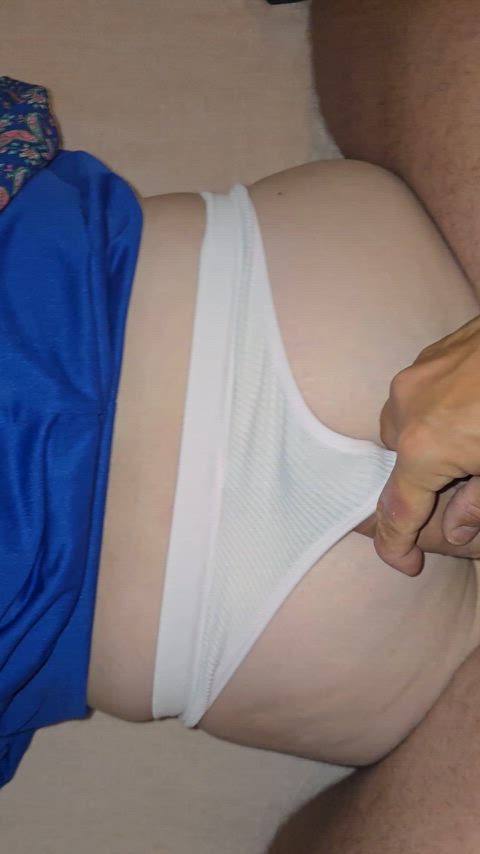 Cumming all over my panties and ass