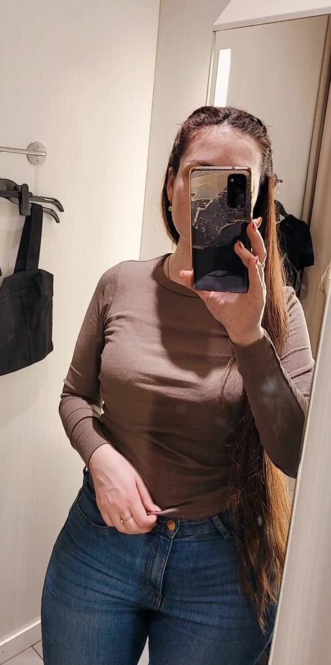 A little fun while shopping for new jeans
