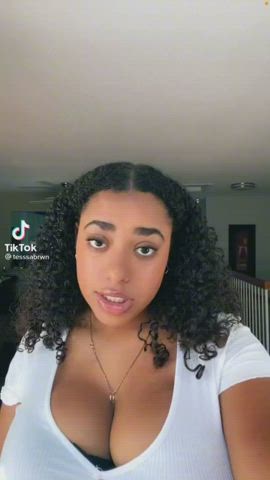 Busty Huge Tits Jiggling clip