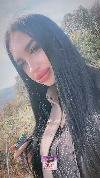 Lips Outdoor Selfie clip