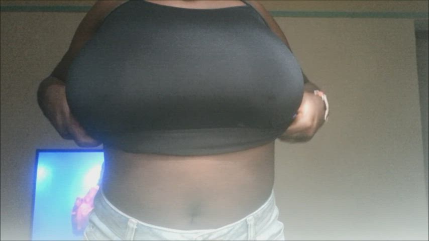 amateur big tits ebony solo tits titty drop clip