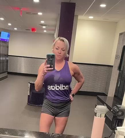 big tits gym milf clip