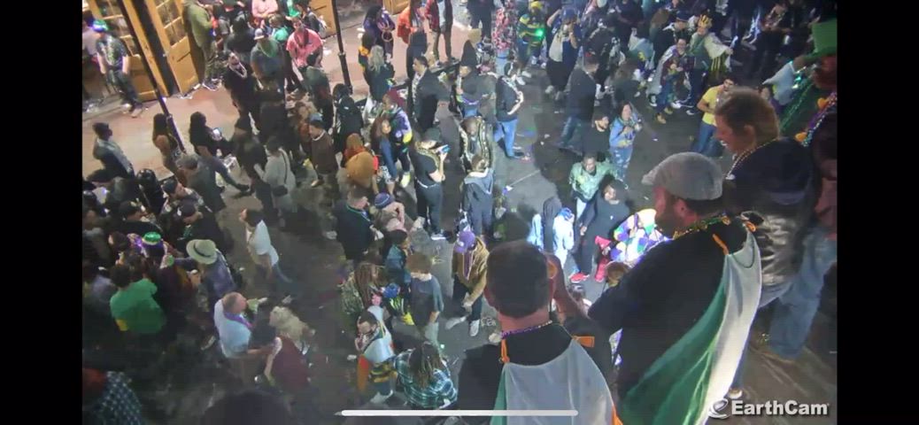 Boobs Flashing Mardi Gras clip