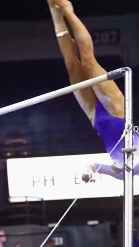 blonde booty gymnast legs clip