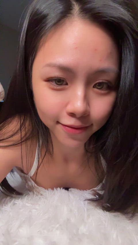 amateur asian babe cute kiss onlyfans petite solo tease amateur-girls legal-teens