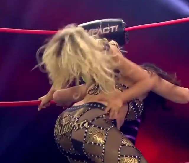Wrestling clip