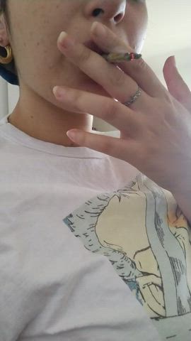 24/7 girls smoking clip