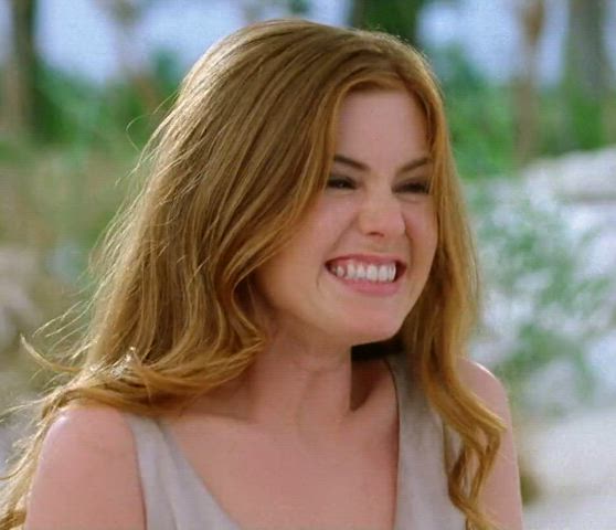 celebrity female isla fisher clip