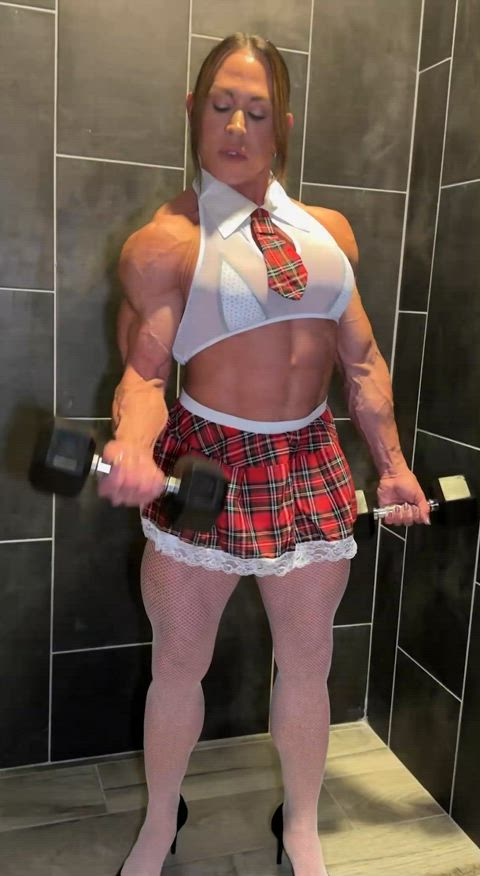 bodybuilder female muscles muscular milf workout clip